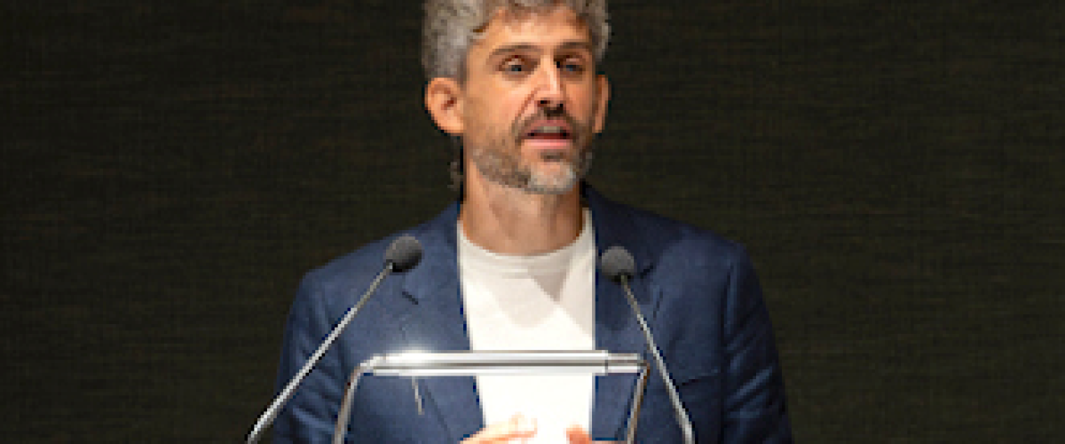 Entre animales de ciudad, consultas y algoritmo. Un encuentro con el colegiado Victor Algra sobre la importancia de la comunicación en veterinaria